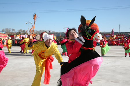 右玉县2012年元宵节文化活动精彩纷呈