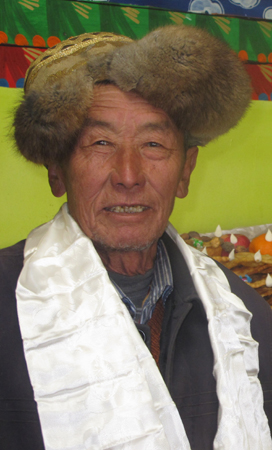 土登丹培家的乔迁之喜