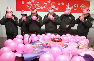 “春运之星”过难忘生日