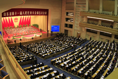 山东省省长姜大明在省人大会议上提出今年发展目标