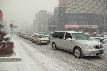 长春迎来2012年第一场大雪