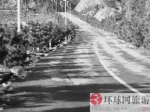 全球各地“怪坡” 体验车往坡上滑奇妙感觉