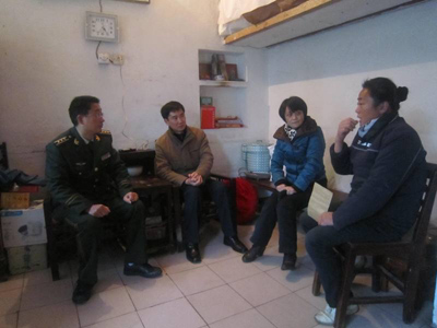 边防官兵真情关爱 “困难”群众不再困难