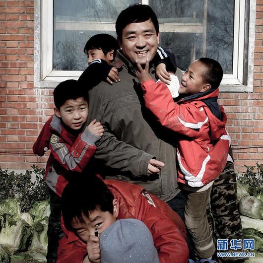 通讯：永恒的召唤——雷锋精神世纪交响曲