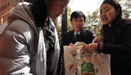 刘翔晏紫缺席政协会议 委员“理解”但督其尽责