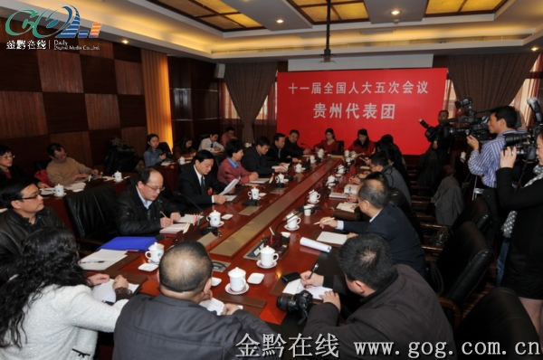 谌贻琴看望贵州省参加全国“两会”报道的媒体记者
