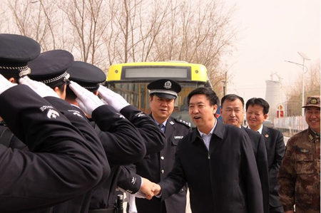 新疆兵团王继亮副政委一行到二师考察调研