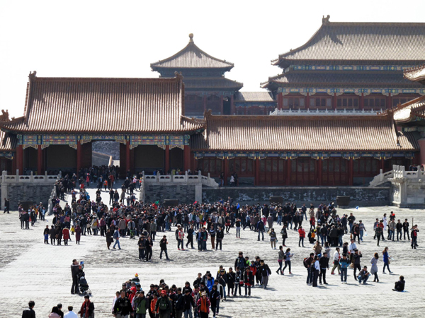 清明小长假 踏青旅游热