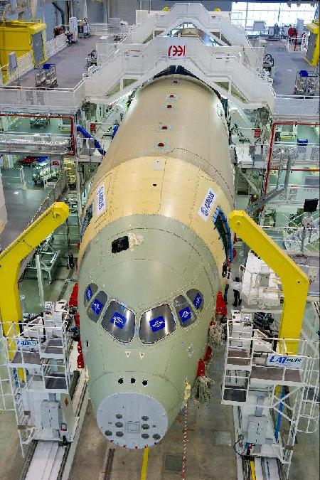 空客第一架A350超宽体飞机开始总装