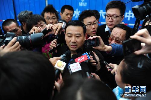 谢亚龙庭审持续12小时 将择期宣判