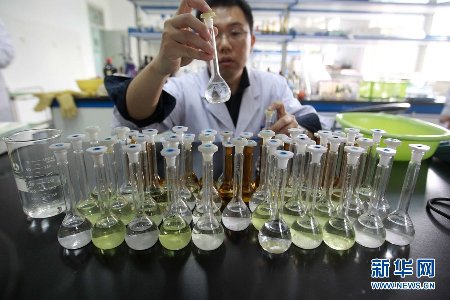 探访北京市药检所 目击胶囊检测全过程
