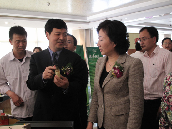 岳西旅游和农特产品华丽亮相