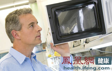 揭秘微波炉使用5大误区易致癌