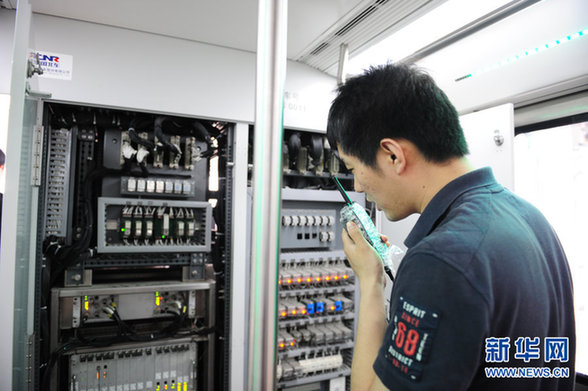 北京地铁六号线 车辆紧张测试中