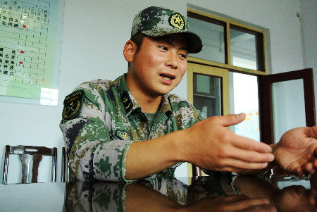 纪念汶川地震四周年：济南军区某部官兵追忆抗震救灾