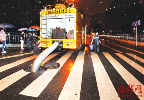 福建今年雨季降水51年来最多 福州昨日骤雨多处积水
