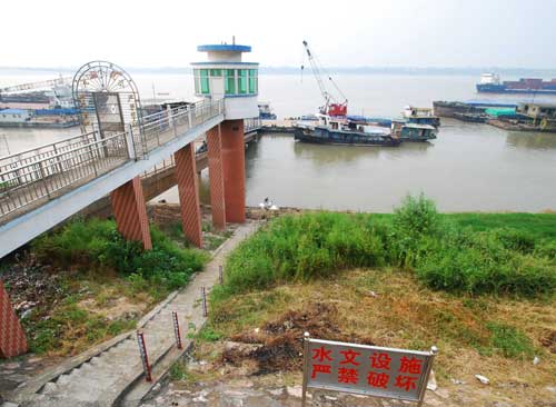 强降雨致长江江西九江段出现同期罕见高水位