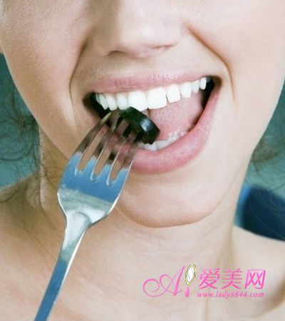 晚餐成一天正餐 大吃大喝小心8种疾病找上你