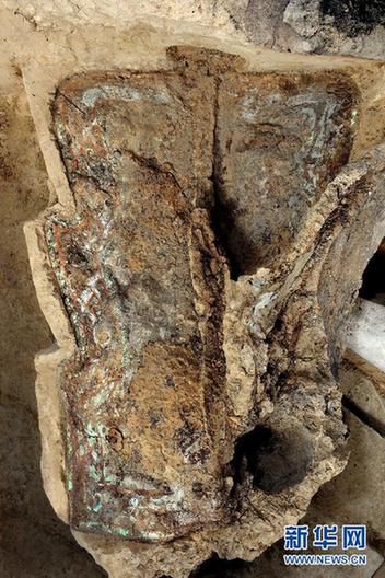 秦兵马俑坑考古最新发现 皮质漆制彩绘“秦盾”