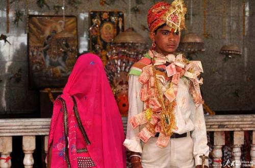 延续几百年的印度童婚依然盛行