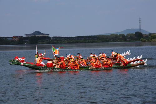 2012五大连池圣水节拉开狂欢序幕