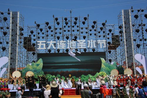 2012五大连池圣水节拉开狂欢序幕