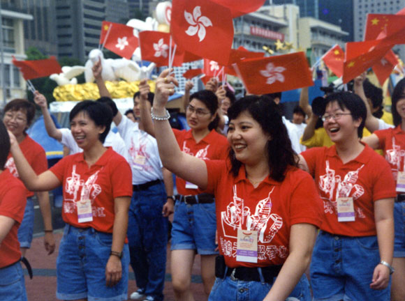 1997香港回归：载梦飞香江