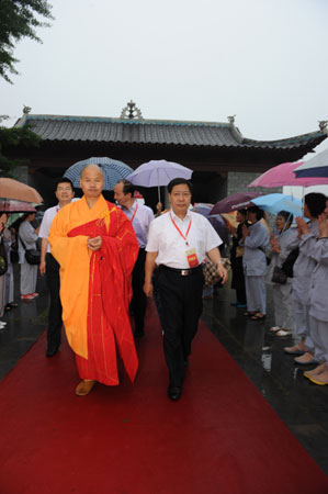真如禅寺纯闻方丈访谈