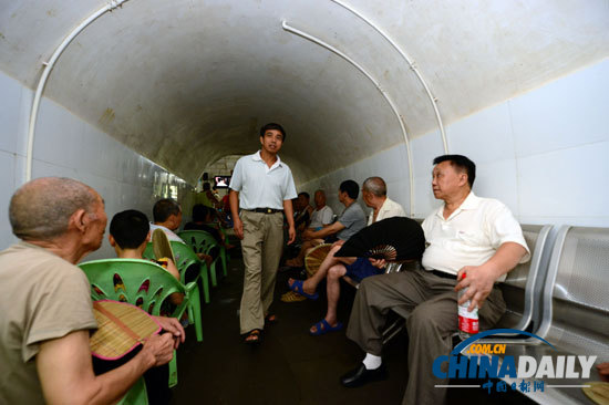 重庆防空洞纳凉点向市民免费开放