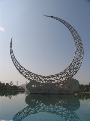 吴忠市新月广场——气派的景观名片