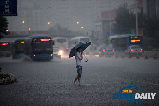 天津遭受暴雨袭击