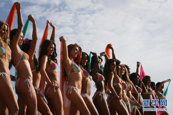 高清组图：鄂尔多斯风景如画引佳丽