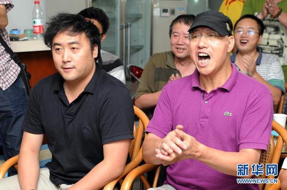 家乡连线：奖牌背后 莫忘亲人功与泪