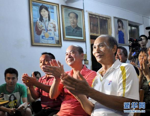家乡连线：奖牌背后 莫忘亲人功与泪