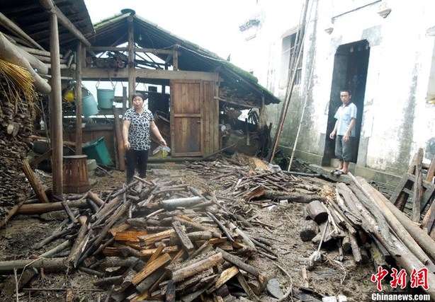 特大洪水袭击江西婺源 灾后一片狼藉