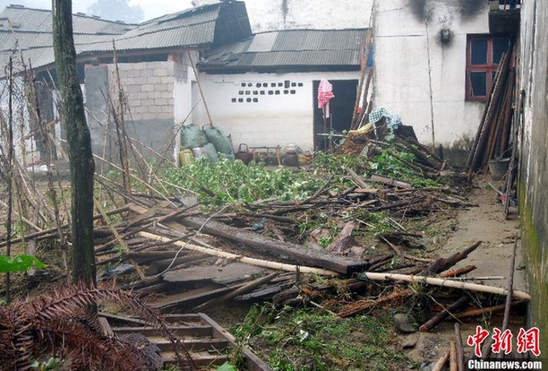 特大洪水袭击江西婺源 灾后一片狼藉