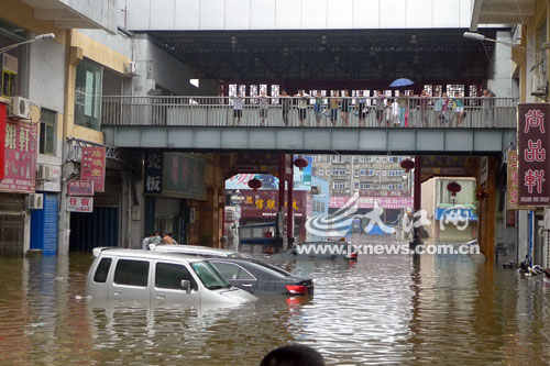 现场直击：景德镇顶住了特大暴雨侵袭[图]