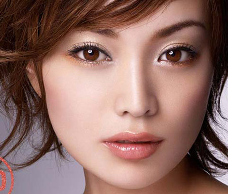 世界各国女人的奇异风俗
