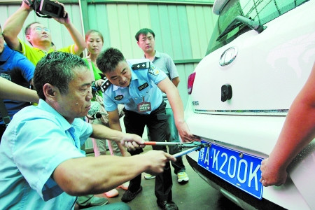 郑州机动车突破200万辆 可能限制机动车上牌