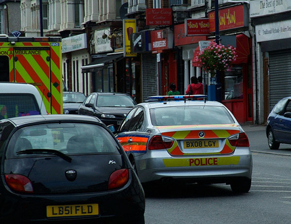 全球徒手接住坠落儿童的惊险瞬间