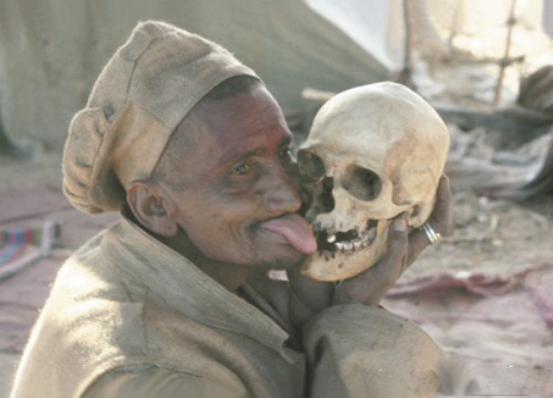 生活就是一场接一场的恶搞