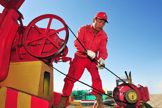 安全检修抽油机