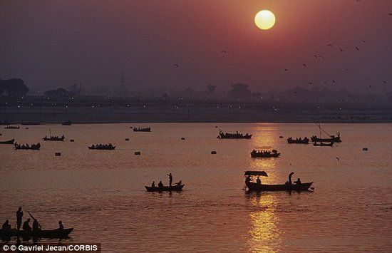 科学家称喜马拉雅山东部冰川消退西部增长(图)