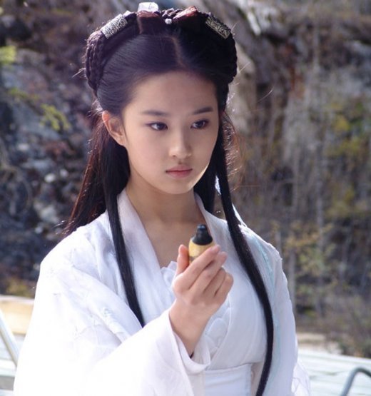 二刘角色三大撞 刘诗诗刘亦菲美人都是相似的？