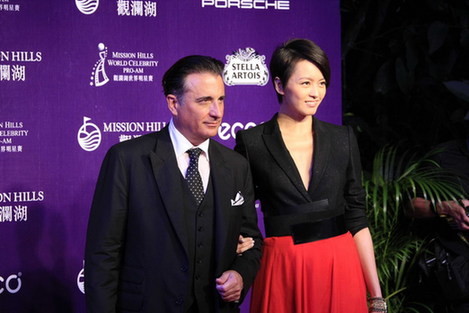 100多位巨星走红毯助阵2012观澜湖明星赛