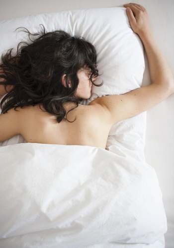 养生:22种睡眠方式会加速女人衰老