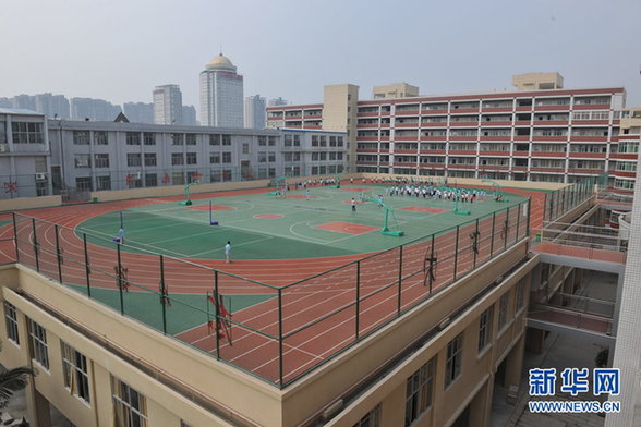 福建莆田学校投资3000万建空中操场