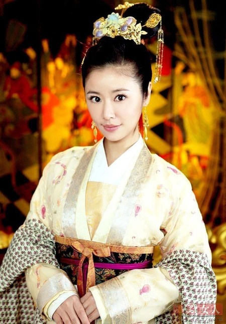 杨幂刘诗诗清纯吴君如雷人 古装美女大PK