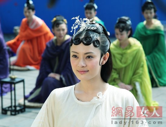 杨幂刘诗诗清纯吴君如雷人 古装美女大PK
