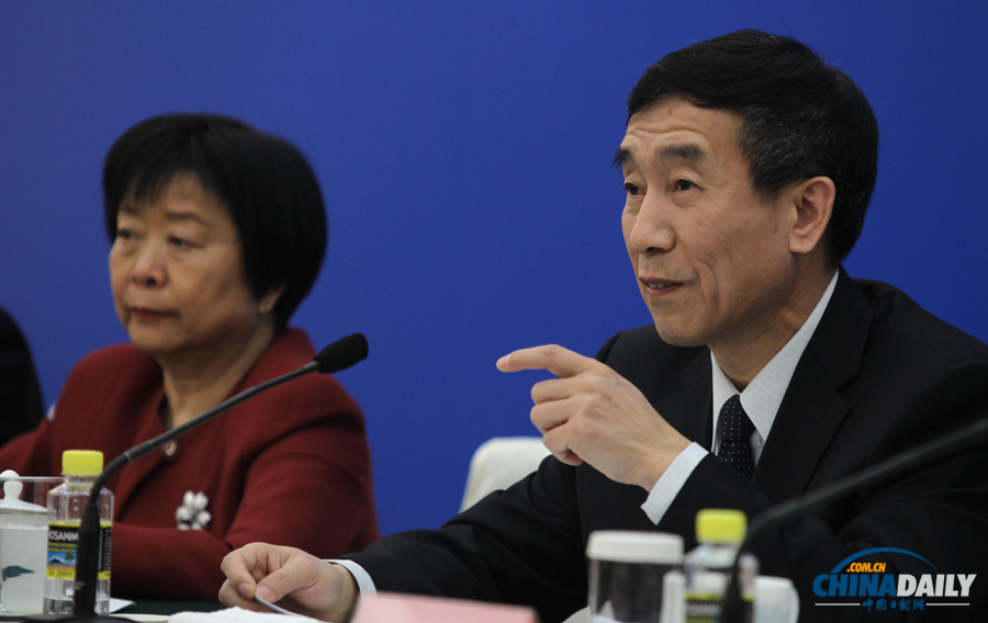 全国人大常委会通过《关于加强网络信息保护的决定》